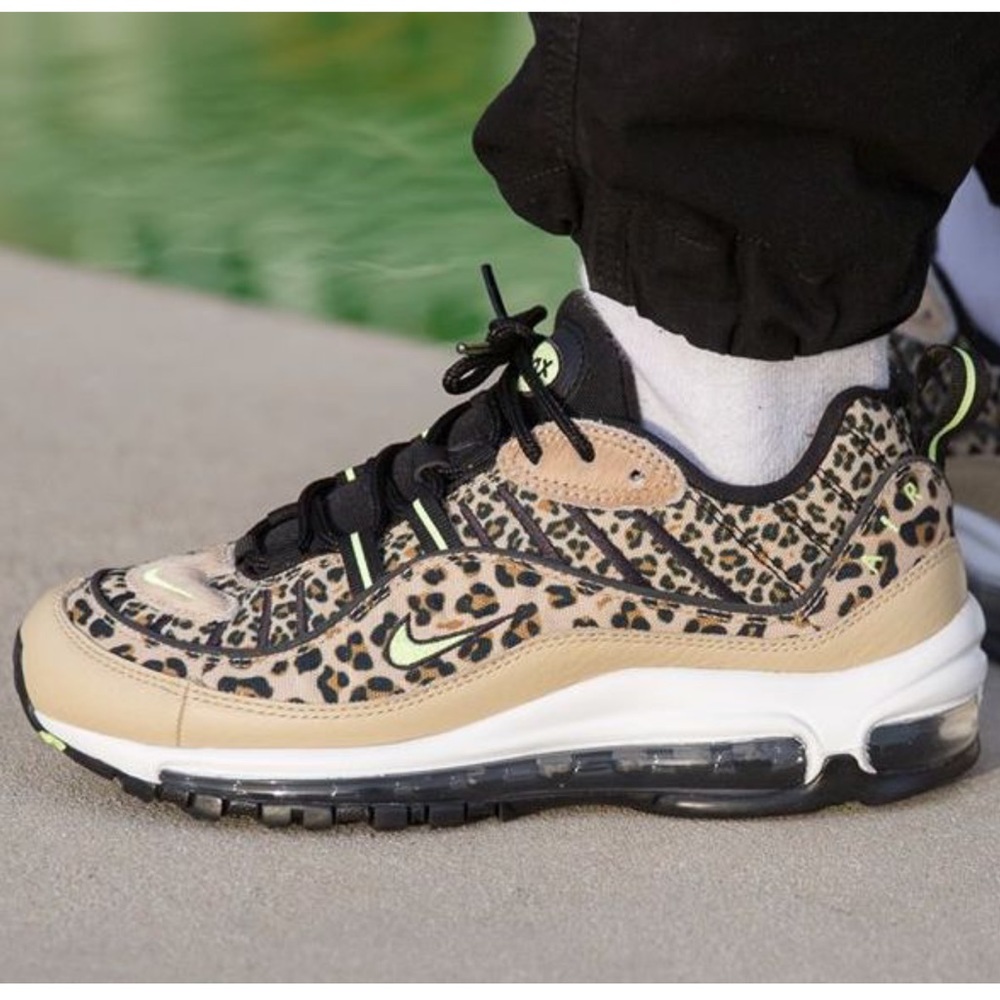 NWT Wmns air max 98 premium 'leopard'